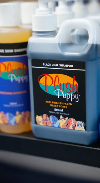 Plush Puppy Black Opal Shampoo – Fargeforsterkende Hundeshampoo for Svart Pels
